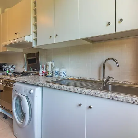Casa Carmen - Brand New Apt For Family 라팔로